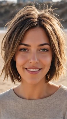 Facial Structure, Choppy Bob Hairstyles, Bob Haircut For Fine Hair, Messy Short Hair, Short Hair Balayage, Hair Color And Cut, Haircuts For Fine Hair, Round Faces, Short Hair With Bangs