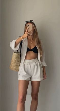 Vacation Lookbook Outfit Ideas, Summer Fresh Outfits, Casual Swimming Outfit, Outfit Inspo Hawaii, Summer Outfits Resort, Casual And Elegant Outfits, Casual Summer Beach Outfits, Cute Summer Outfits Vacation, Vacation Outfit Inspo Beach