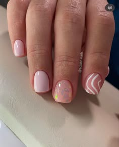 Really Short Nails Ideas, Summer Nails Short, Short Nail Ideas, Trendy Summer Nails, Pink Chrome Nails, Hello Nails, Hippie Nails, Short Gel Nails, Gelish Nails