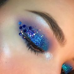 Light Blue Sparkle Makeup, Blue Glittery Eye Makeup, Blue Glitter Eyeliner Makeup, Blue Glitter Face Makeup, Turquoise Glitter Makeup, Sparkle Makeup, Blue Eyeshadow Looks