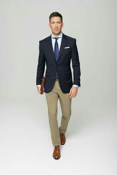 Men's Business Outfit, Navy Blazer Outfits, Interview Outfit Men, Men's Business Outfits, Suit Combinations, Blazer Outfits Men, Business Jacket, Smart Business, Mens Casual Dress Outfits