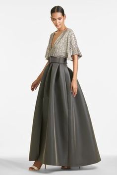 Elegant A-line Sequin Gown, Elegant Metallic Pleated Dress, Elegant Full-skirt Evening Dress For Gala, Elegant Full-skirt Gown For Gala, Elegant Evening Dress With Voluminous Skirt, Elegant Full Skirt Evening Dress For Gala, Elegant Gown With Voluminous Skirt For Gala, Elegant Full Skirt Gala Gown, Elegant Full Skirt Gown For Gala