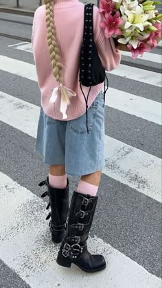 Look 80s, Biker Boots, Mode Inspo, 가을 패션, Looks Style, Mode Inspiration, Boots Outfit, Fashion Killa, Look Fashion