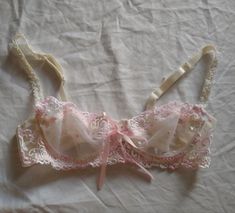 Aesthetic Bras, Pretty Vibes, Lacey Bra, Hat Aesthetic, Stay Soft, Pretty Bras, Estilo Hippie, Cute Bras, Cute Lingerie