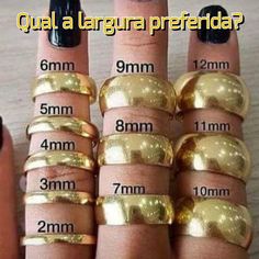 the size of gold rings on someone's hand with measurements for each ring and how to measure them