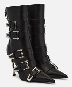 Sandals Socks, Versace Boots, Versace Heels, Versace Women, How To Wear Ankle Boots, Fantastic Shoes, Socks Shoes, Boot Jewelry, High Heel Boots Ankle