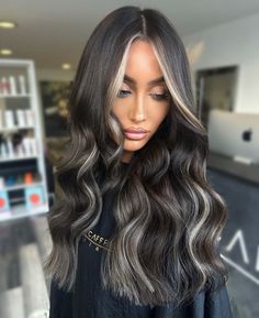 Brunette Brown Hair With Blonde Money Pieces, Dark Hair Ash Highlights, Money Piece Black Hair, Front Highlights Brown Hair Face Framing, Dark Ash Brown Hair With Highlights, Dark Ash Brown Hair Balayage, Ash Brown Hair With Money Piece, Money Piece Ideas