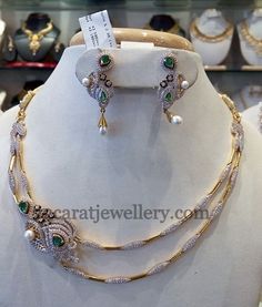 Jewelry Closet, Gold Necklace Wedding, Temple Jewelry Necklace, Diamond Pendants Designs, Wedding Jewellery Collection, Gold Jewelry Simple, Gold Jewellery Design Necklaces, Jewelry Design Earrings, Gold Jewelry Indian