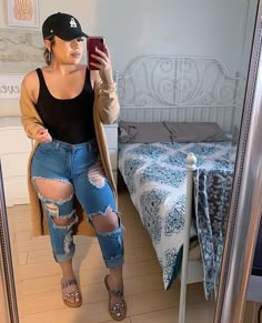 Plus Size Crop Top Outfit High Waist, Plus Size Lunch Date Outfit, Plus Size Latina Outfits, Curvy Outfits Summer, Body Makeover, Outfits Gorditas, Simple Casual Outfits, Dress Well, Girl Things