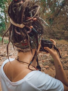 Partial Dread Hairstyles For Women, Short Hippie Hair, Partial Dreads Hairstyles, Half Head Dreadlocks, Half Head Dreads, Partial Dreads Placement, Half Dreaded Hair, Hippie Dreadlocks, Synthetic Dreads Hairstyles