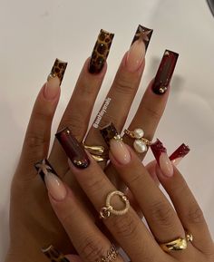 Pinterest: @Alize_24 Eccentric Nails, Maximalist Nails, Gold Stiletto Nails, Ruby Nails, Diy Acrylic Nails