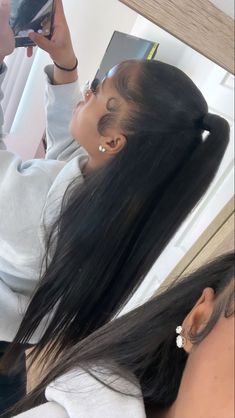 Tap In Extensions Hair, Straight Half Up Half Down, Chill Hairstyle, Hairstyles With Straight Hair, Straight Weave Hairstyles