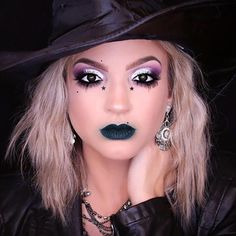 Glam Witch Makeup, Witch Makeup Tutorial, Pretty Witch Makeup, Fete Emo, Witchy Makeup, Maquillage Halloween Simple, Halloween Makeup Witch, Halloween Makeup Tutorial Easy, Make Up Diy