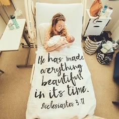 Vom Avea Un Copil, Bible Verse Blanket, Ecclesiastes 3 11, Vogue Kids, Foto Newborn, Hospital Pictures, Future Mommy, Muslin Swaddle Blanket, Birth Photography