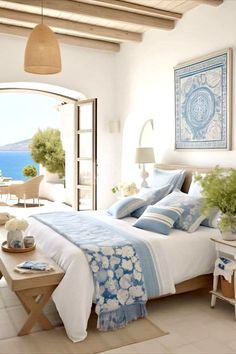 Design Ložnic, Chic Living Room Decor, Beach Inspired Decor, Coastal Decorating Living Room, Green Interior Design, Coastal Bedrooms, Coastal Bedroom, Bedroom Refresh, Bedroom Themes