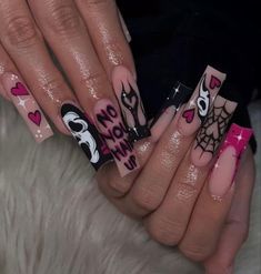 Summer Nail Tutorials, Scary Halloween Nails Design, Scary Nails, Chic Manicure, 2023 Halloween, Elegant Halloween, Cute Acrylic Nail Designs