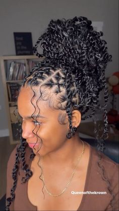 Wedding Braid Hairstyles For Black Women, Goddess Braids In A Bun, Cornrow Braid Designs, Funlaini Braids, Twisting Hairstyles, Braids With Rubber Bands, Birthday Braids, Styling Braids, Bday Hair