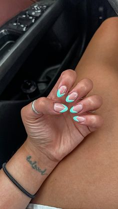 turquoise and white almond nails Turquoise French Tip Nails Almond, French Tip Turquoise Nails, Simple Green Nail Ideas, Aqua Teal Nails, Simple Turquoise Nails, Turquoise Acrylic Nail Designs, Teal Tips Nails, Teal Almond Nails Designs, Teal Hoco Nails