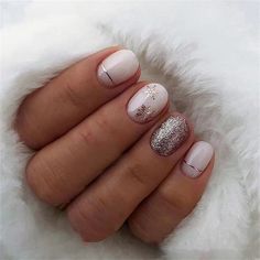 24pcs Snowflakes Christmas False Nail Short Square Press on Nails for Nail Art Winter Nails Ideas 2024, Nail Art December, Glitter Accent Nails Ideas, December Short Nails, Cute Engagement Nails, 21 Birthday Nails, Gel Nail Polish Ideas, Winter Sparkle Nails, Nail Designs Gold