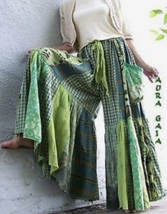 Green Skirts, Ropa Upcycling, Black Pinterest, Clothing Upcycle, Shabby Chic Clothes, Upcycle Clothes Diy, Best Hair Styles