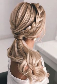 Tail Hairstyle, Pony Hairstyles, Wedding Hair Half, Chic Hair, Wedding Hairstyles For Long Hair, בר מצווה