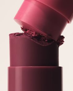 a close up view of the top of a lipstick