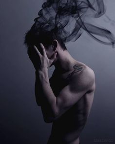 رعب نفسي, Incubus, A Court Of Mist And Fury, Fantasy Aesthetic, Dark Photography, Story Inspiration, 영감을 주는 캐릭터, 인물 사진, Poses For Men