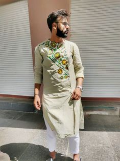 Outfit Eid Mubarak, Latest Kurta Designs, Eid Outfit Ideas, Embroidery Kurta, Fashion Collection Inspiration, Pink Kurta, Kurta For Men