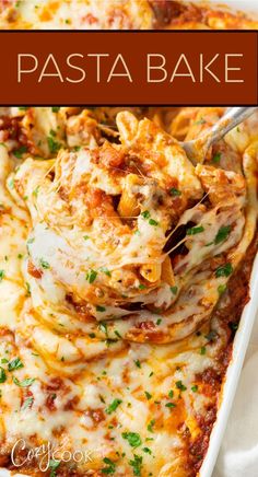 pasta bake in a casserole dish Sharon Marsh, Ground Beef Ricotta, Pasta Bake Easy, Pasta Bake Recipe, Comfort Soup Recipes, Holiday Appetizers Recipes, Baked Pasta Recipes, Comfort Soup, Dinner Entrees