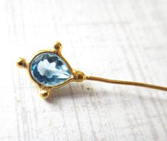 Tungsten Light, Indirect Sunlight, Blue Topaz Gemstone, Phone Camera, Head Pins, December Birthstone