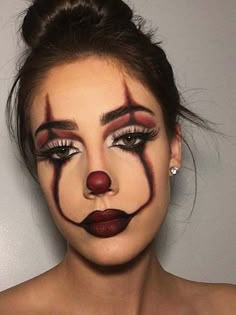 easy Halloween makeup: simple pennywise Horror Smink, Nem Halloween Makeup, Scary Pennywise, Makijaż Sugar Skull, Pennywise Makeup, Maquillage Halloween Simple, Teknik Makeup, Makeup Zombie, Halloween Makeup Clown