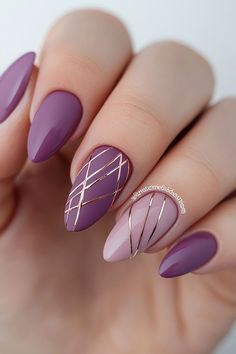 Mauve with rose gold geometric shapes makes for the ultimate classy winter nails. These tones are great for both casual and festive occasions. The metallic accents add a touch of luxury to your look. Save this pin and visit nailhow.com for even more winter nail ideas! Magical Winter, Winter Nail Designs, Trendy Nail Art, Winter Nail, Nails 2024, Gel Nail Designs