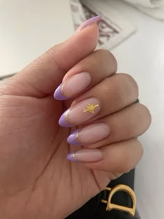 Tangled Nails Aesthetic, Simple Purple And Gold Nails, Tangle Inspired Nails, Rapunzel Themed Acrylic Nails, Peter Pan Inspired Nails, Purple Tangled Nails, Tangled Inspired Nails Simple, Tangled Rapunzel Acrylic Nails, Repunzle Theme Nails