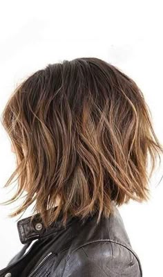 Short Choppy Hairstyles, Messy Bob Haircut, Kort Bob, Choppy Hairstyles, Messy Bob Hairstyles, Messy Bob, Choppy Bob, Choppy Hair