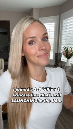 Erin Allan / Makeup tips | SAVE so you can try this!! If you have under eyes bags/discoloration, here’s a really easy and cool trick to minimize them! Use a light... | Instagram Makeup For Moms, Concealer Palette, Under Eyes, Under Eye Bags, Makeup Tips For Beginners