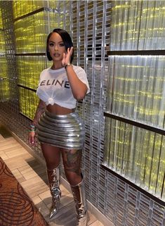 100% polyester Metallic color filling mini skirt Silver Skirt Outfits, Metallic Skirt Outfit, Beyonce Concert Outfit, Metallic Mini Skirt, Space Cadet, Cute Birthday Outfits, Metal Clothing, Metallic Skirt, Miniskirt Outfits