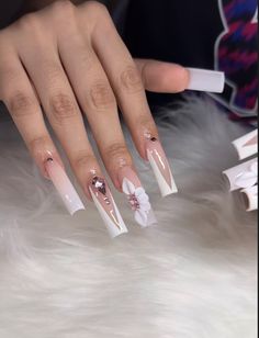 Nails C Initial, G Initial Nails, Nails With J Initial, J Initial Nails, Nail Inspo With Initial, Nails With Initials On Them, Nails With His Initials, Nails Pics, Eid 2024