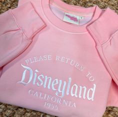 Oversized Crewneck - 80% Cotton 20% Polyester Disneyland Sweatshirt, Disneyland California, Oversized Crewneck, Embroidered Crewneck, Salmon Pink, Disneyland, Labour Day, Crewneck Sweatshirt, Sweat Shirt