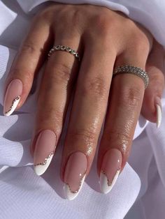 White And Gold French Tip Nails Square, Neutral Bridal Nails, Fake Nails White, Acrylic Nails Nude, White Acrylic Nails, Her Nails, Oval Nails, Stick On Nails