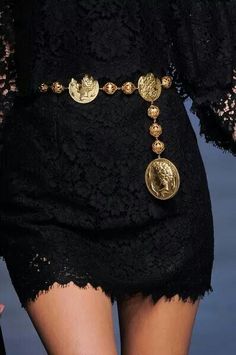 Black Lace Mini Dress, Fashion Week Spring 2014, Fashion Belts, Style Noir, 2014 Fashion, Lace Fashion, Fashion Details, Fashion Week Spring, Moda Fashion