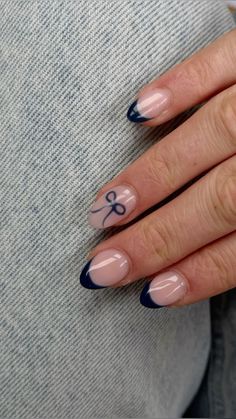 #frenchtipnails #bow Short Fall Nail Ideas, Short Fall Nail, Navy Nails, Fall Nail Ideas, Simple Fall Nails, Subtle Nails