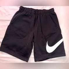 Brand New Nike Functional Shorts, Nike Playwear Shorts, Nike Shorts Boys, Compressive Sportswear Shorts By Nike, Compressive Nike Sportswear Shorts, Nike Shorts, Shorts Athletic