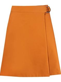 Saia cintura alta                                                       … Orange Skirt, Chic Skirts, Street Style Trends, Sewing Skirts, Beautiful Skirts, Straight Skirt, Cute Skirts, Skirt Design