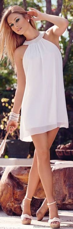 White sundress ..beautiful ♥ I bet you wish you could wear this - Enjoy with love from http://www.shop.embiotechsolutions.co.uk/AquaFresh-EM-Ceramics-Water-Butt-Treatment-250g-AquaFresh250.htm Woman In White, Beautiful White Dresses, Herve Leger Dress, White Sundress, Little White Dresses, White Fashion, Primavera Estate, Cute Dresses, Summer Dress