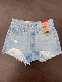 LEVI'S 501 short-Quiet Riot | The Salty Babe Summer Jean Shorts, Levi 501 Shorts, Levis Shorts, Short Pollera, High Rise Jean Shorts, Levi Jean Shorts, Outfit Inspo Summer, Casual Preppy Outfits, Marketing Technology