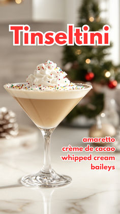 Tinseltini Recipe Christmas Drinks With Bailey’s, Cocktails With Whipped Cream, Drinks With Irish Cream, Holiday Dessert Cocktails, Chocolate Baileys Cocktail, Christmas Drinks Alcohol Recipes Tequila, Creamy Holiday Cocktails, New Years Martini Recipes, Baileys Martini Recipes