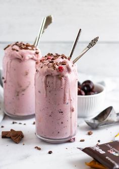 two glasses filled with ice cream and chocolate chips