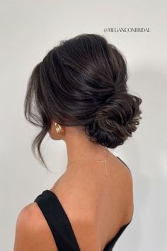 Low Updo Hairstyles, Types Of Hair Color, Beehive Hair, Long Shiny Hair, Wedding Hairstyles Bridesmaid, Ball Hairstyles, Bridal Hair Updo