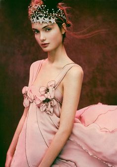 crown! Look Gatsby, Roses And Thorns, Sonia Rykiel, Tiaras And Crowns, A Dress, Editorial Fashion, Pretty In Pink, Eden, Headpiece