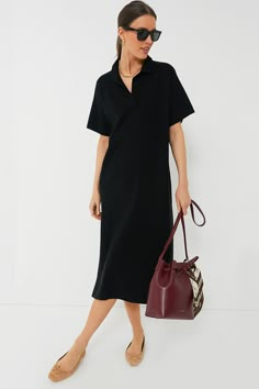 Black Channing Polo Midi Dress Above Knee Dresses Casual, Black Dress Outfit Work, Dress With Flats Outfit, Black Dress With Flats, Casual Work Outfits With Sneakers, Relaxed Summer Outfits, Dresses For Work Casual, Polo Dress Outfit, Library Outfits